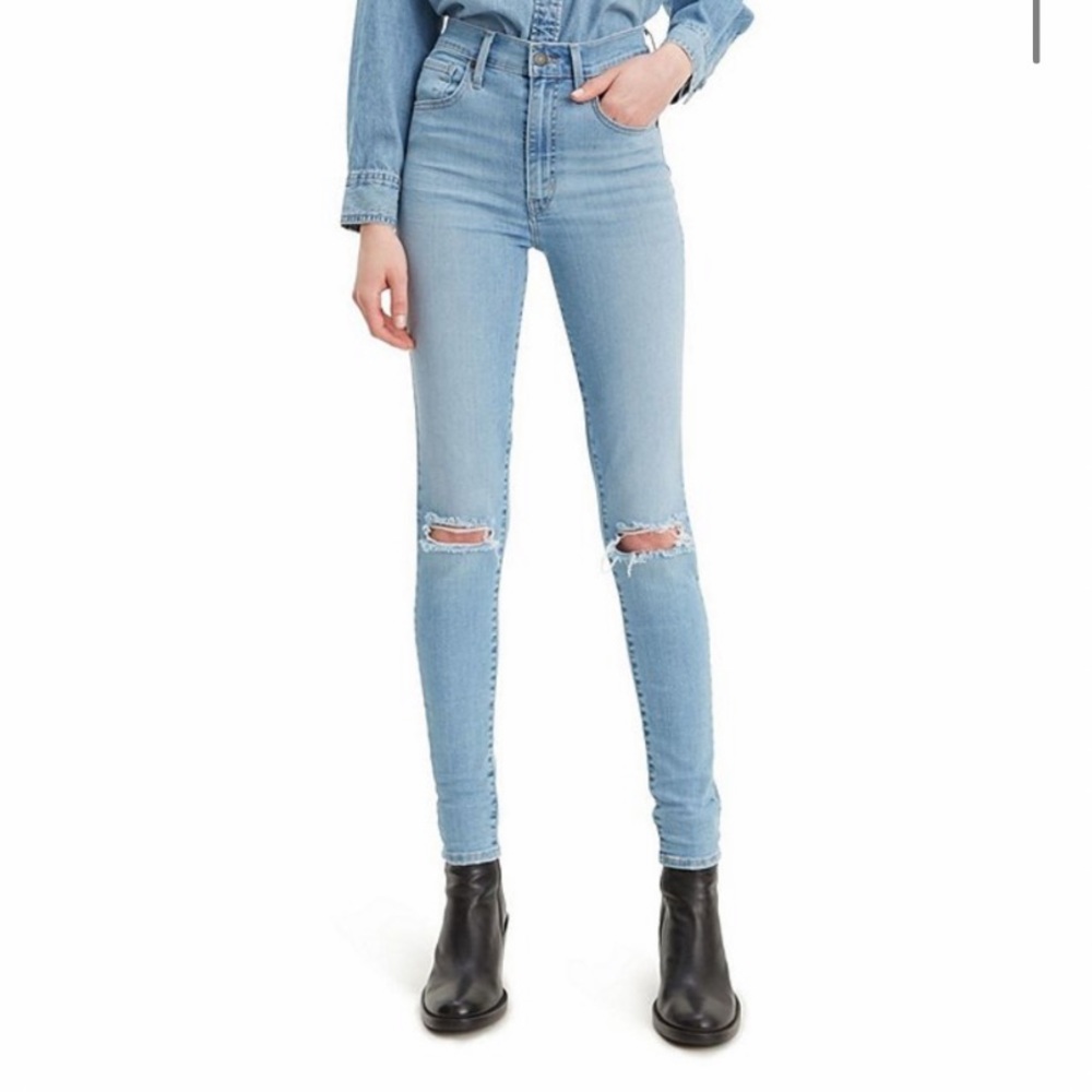Levi’s Premium High Waisted Skinny Jeans - 26
